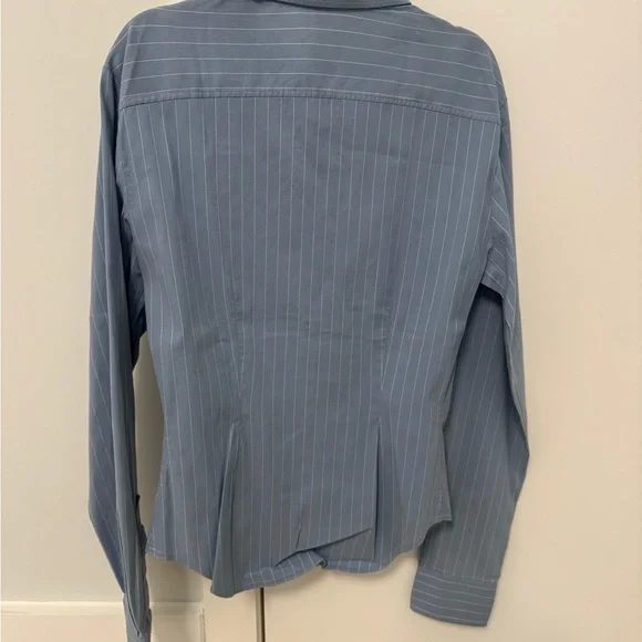 Theory Women’s Narrow Fit Blue Pinstripe Dress Shirt - Picture 2 of 3